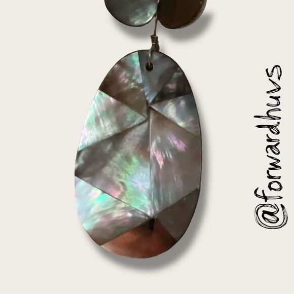 Hand Crafted Mother of Pearl Necklace – 14” Oval Beads with Mosaic Pendant - Picture 4 of 6